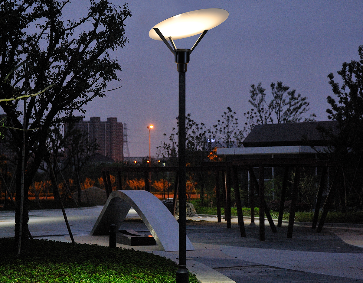 إضاءة حديقة LED